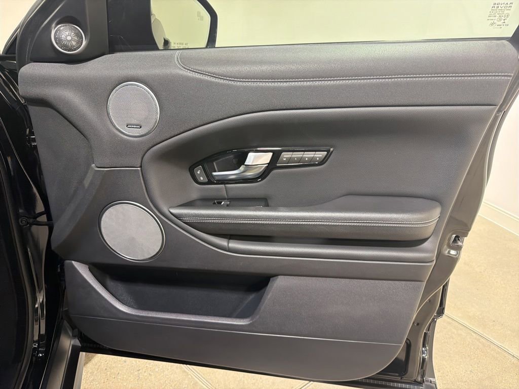 Used 2019 Land Rover Range Rover Evoque Landmark Edition AWD/4WD image 23