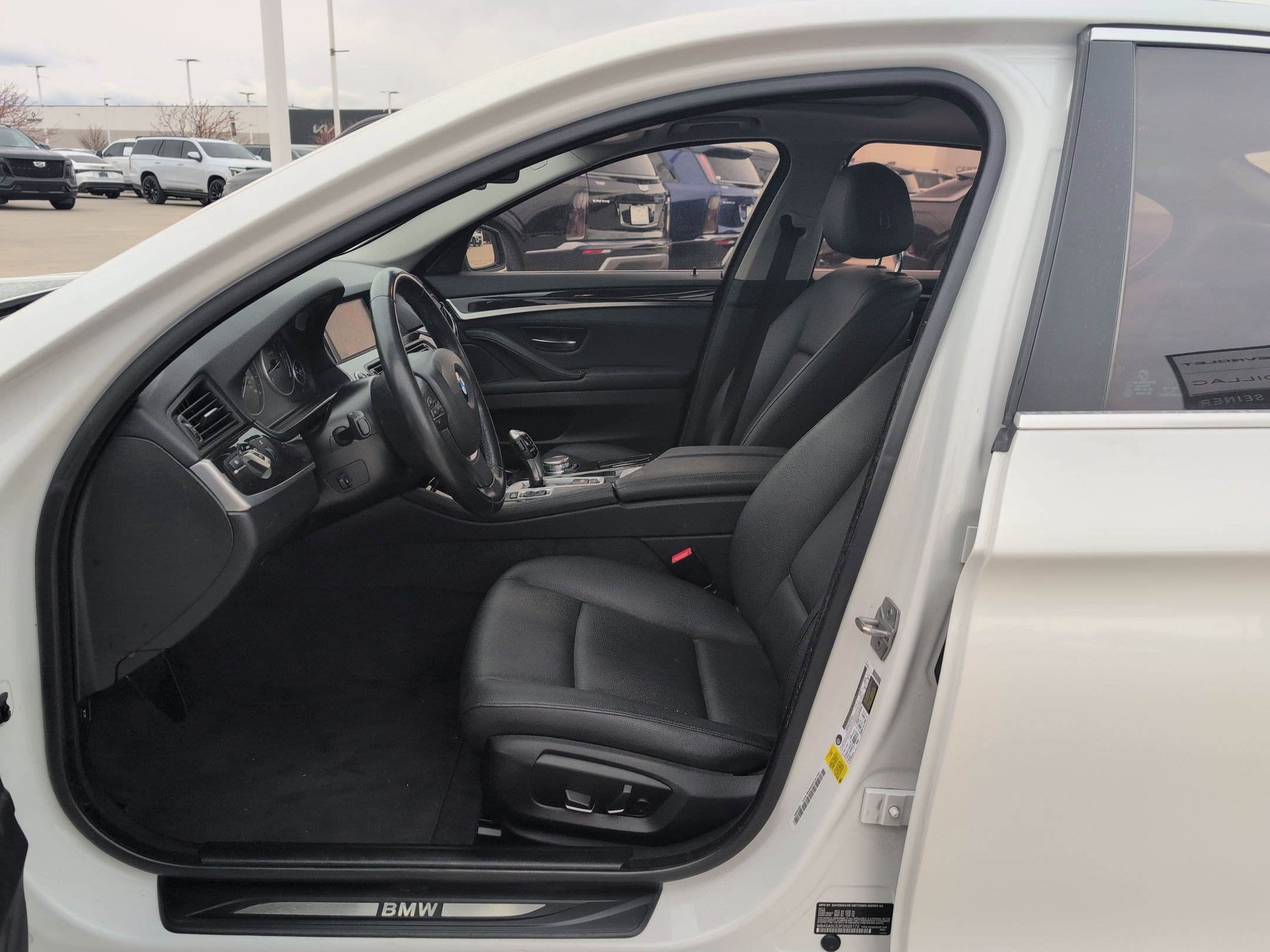 Used 2015 BMW 528i Sedan image 25