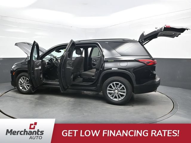 Used 2023 Chevrolet Traverse LT AWD/4WD image 47