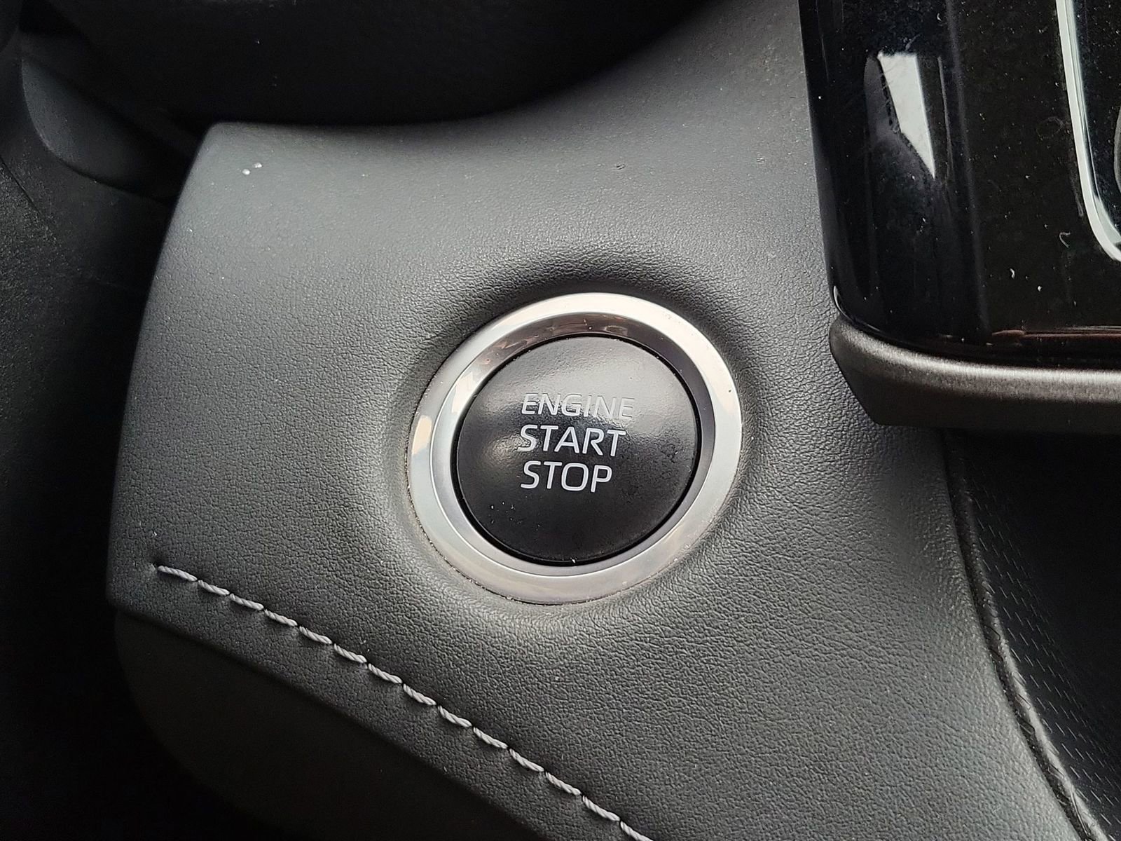 Used 2024 Toyota Highlander LE image 16