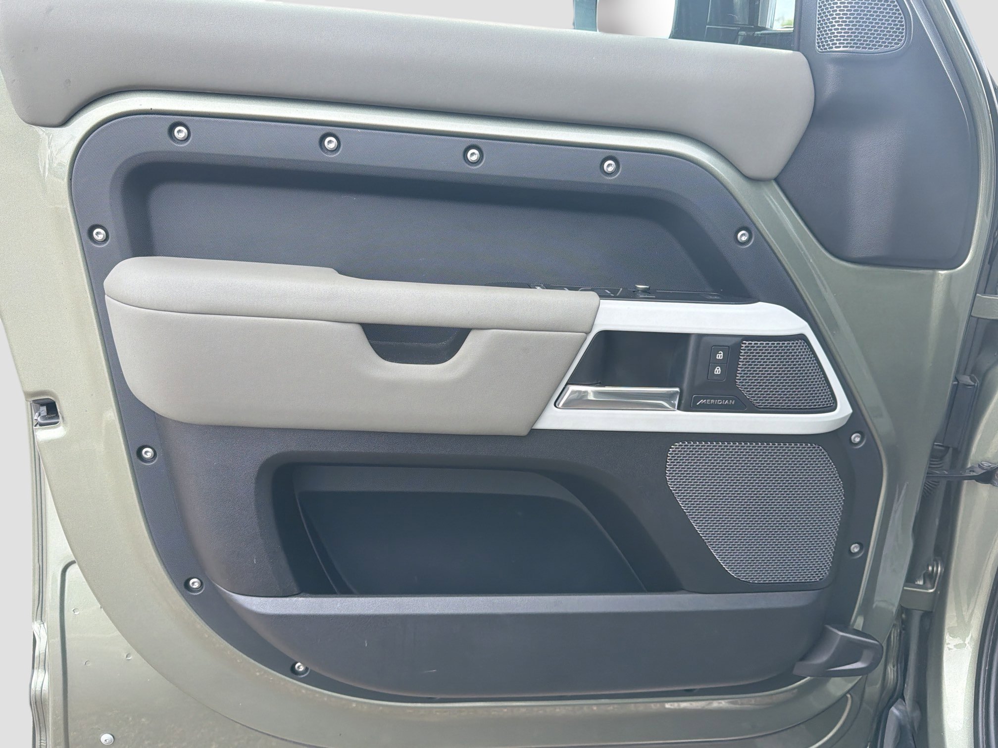 Used 2021 Land Rover Defender 110 S image 21