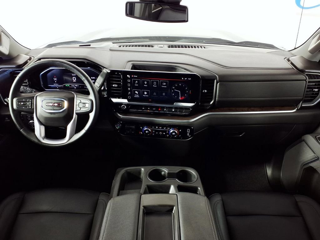 Used 2025 GMC Sierra 1500 SLT AWD/4WD image 13