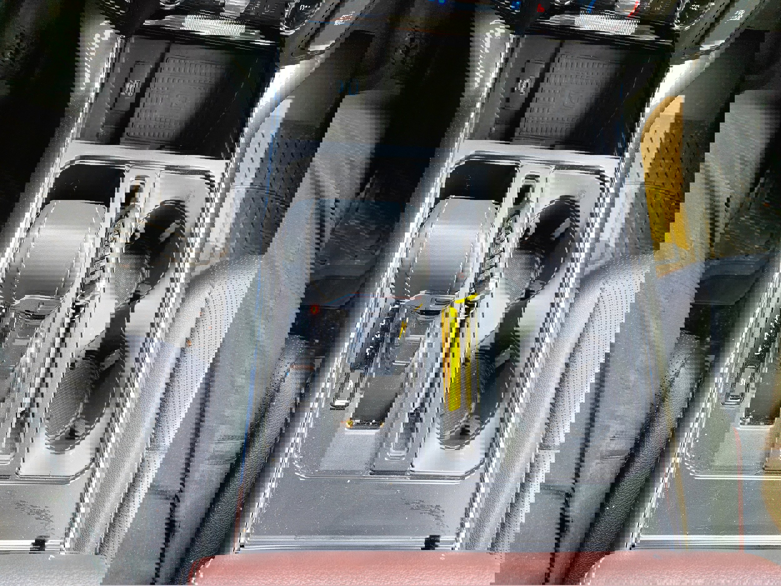 Used 2022 Ford F150 Lariat w/ Equipment Group 502A High image 13