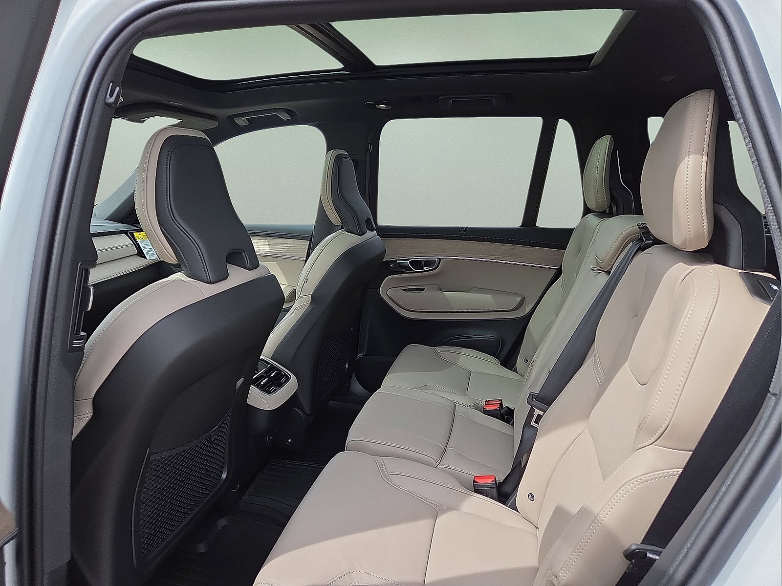 New 2026 Volvo XC90 B6 Ultra w/ Protection Package AWD/4WD image 20
