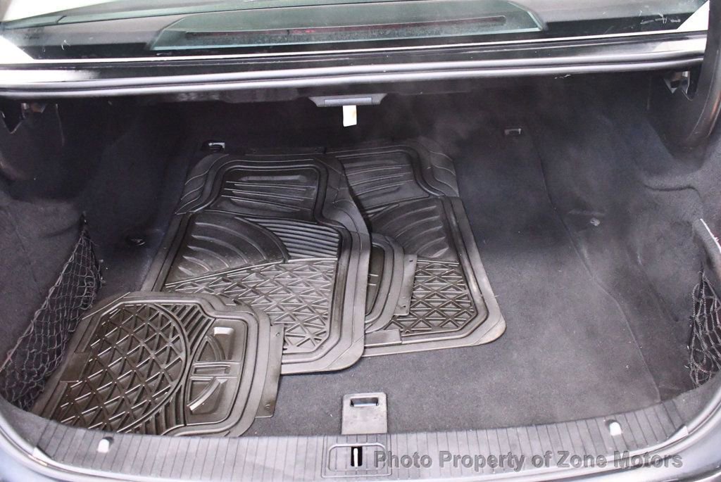 Used 2010 Mercedes-Benz E 550 4MATIC Sedan image 50