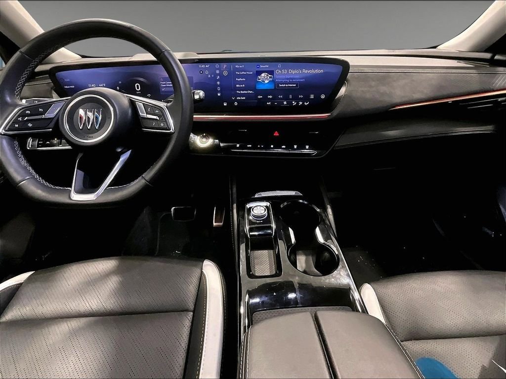Used 2025 Buick Envision Sport Touring AWD/4WD image 17