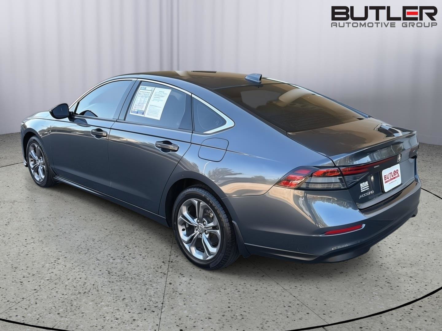 Used 2023 Honda Accord EX image 4