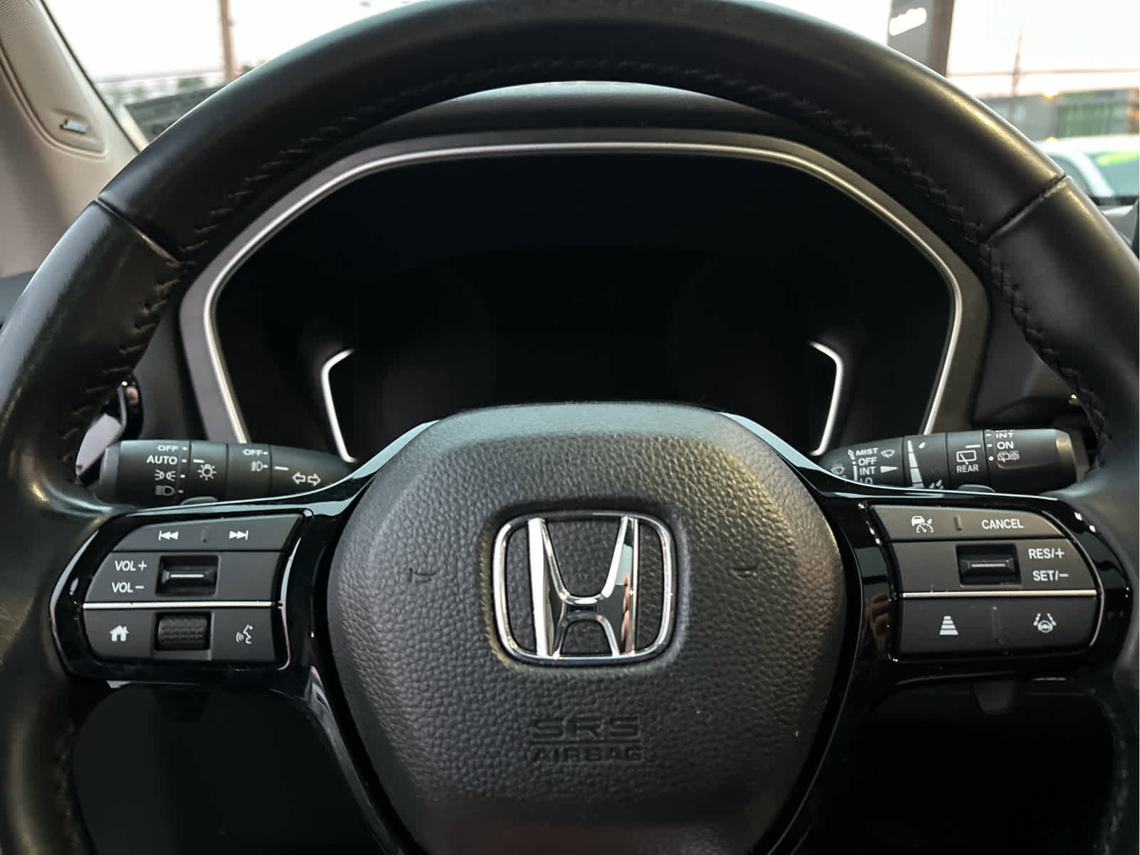 Used 2023 Honda Pilot Touring image 11
