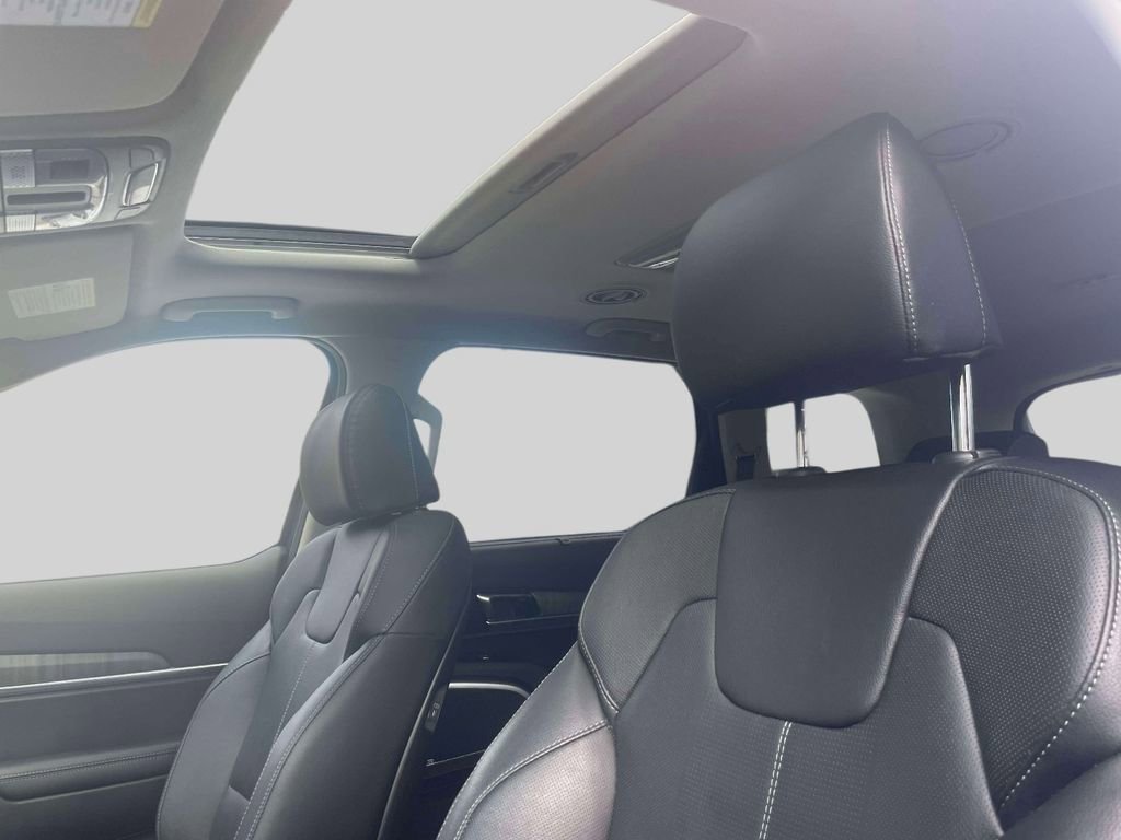 Used 2024 Kia Telluride EX image 20