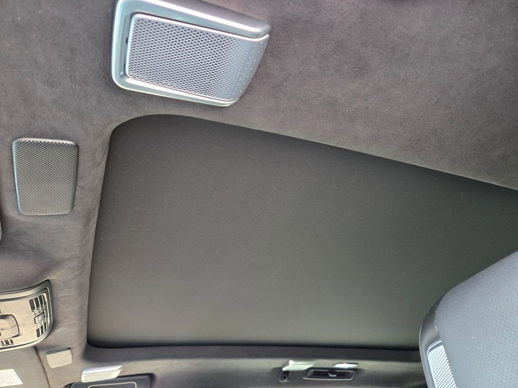 Certified 2024 Cadillac Escalade ESV V w/ LPO, ONYX Package image 9