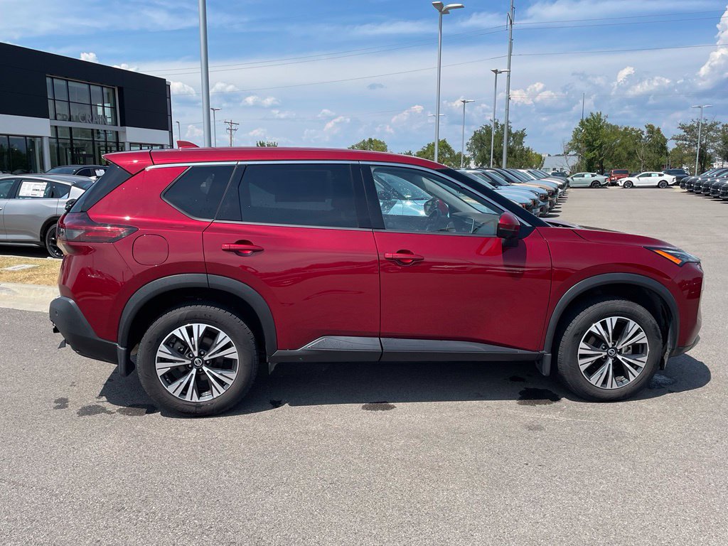 Used 2021 Nissan Rogue SV AWD/4WD image 8