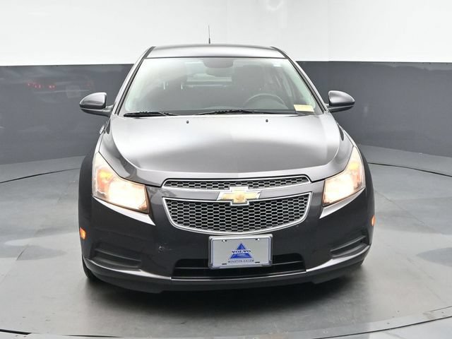 Used 2014 Chevrolet Cruze LT FWD image 2