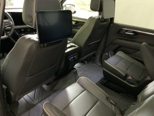 New 2026 Chevrolet Suburban Premier AWD/4WD image 27