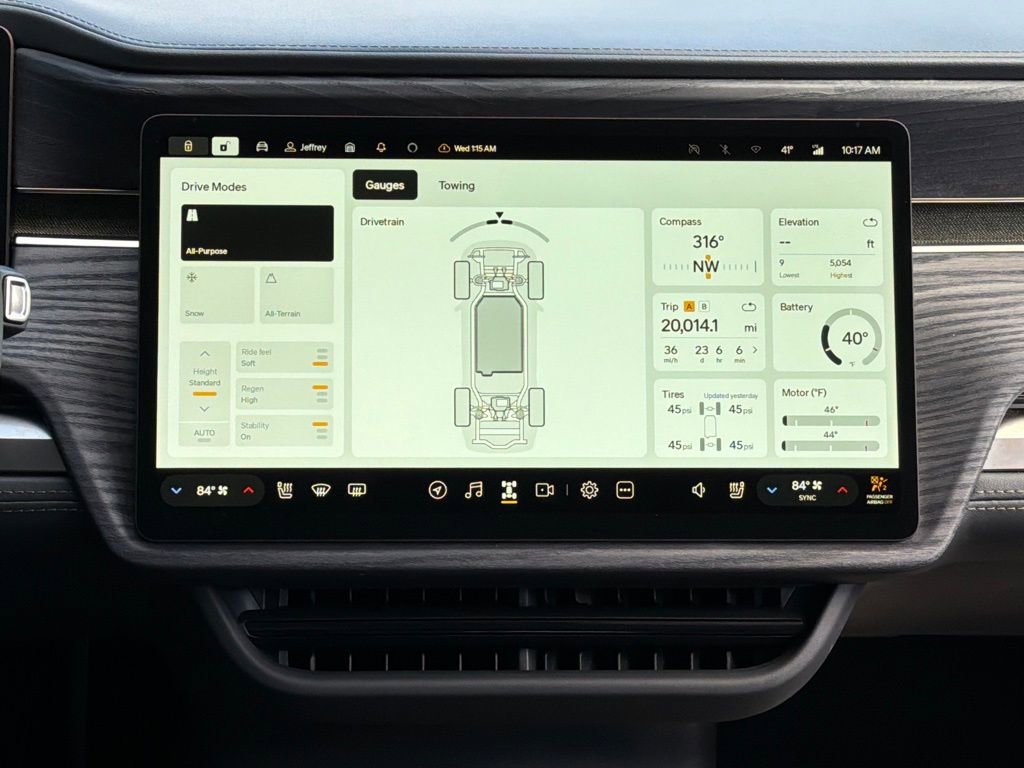 Used 2024 Rivian R1T Adventure image 47