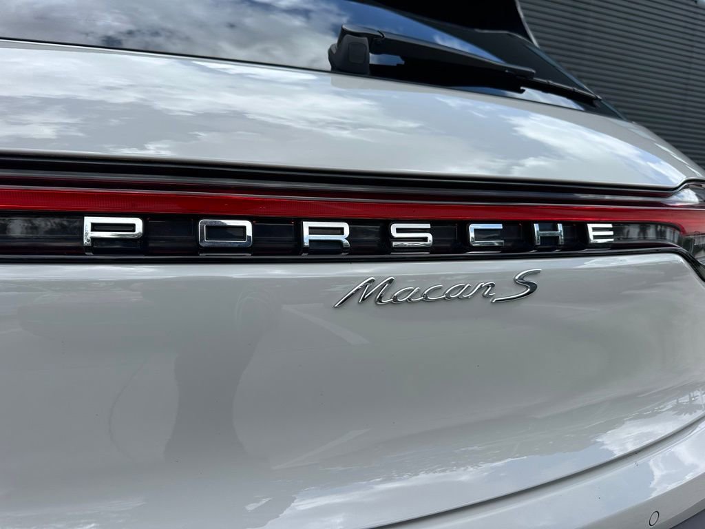 Certified 2023 Porsche Macan S image 14