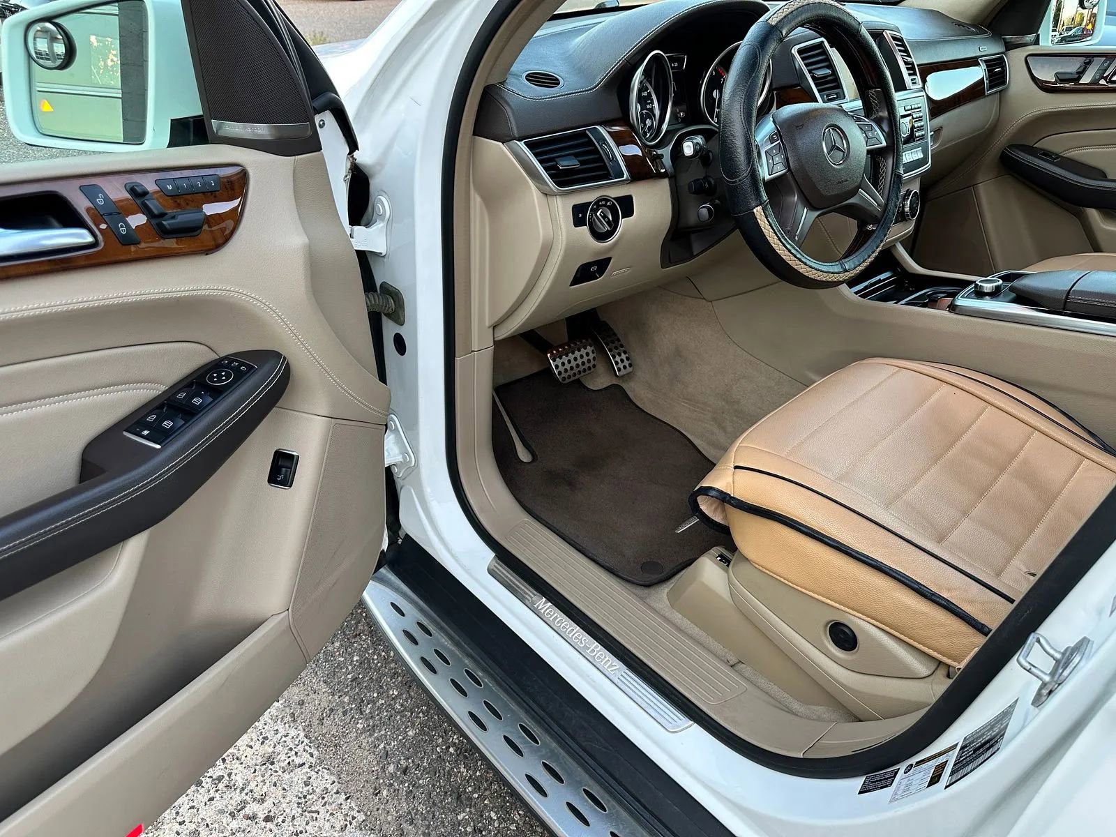 Used 2015 Mercedes-Benz ML 400 4MATIC image 9