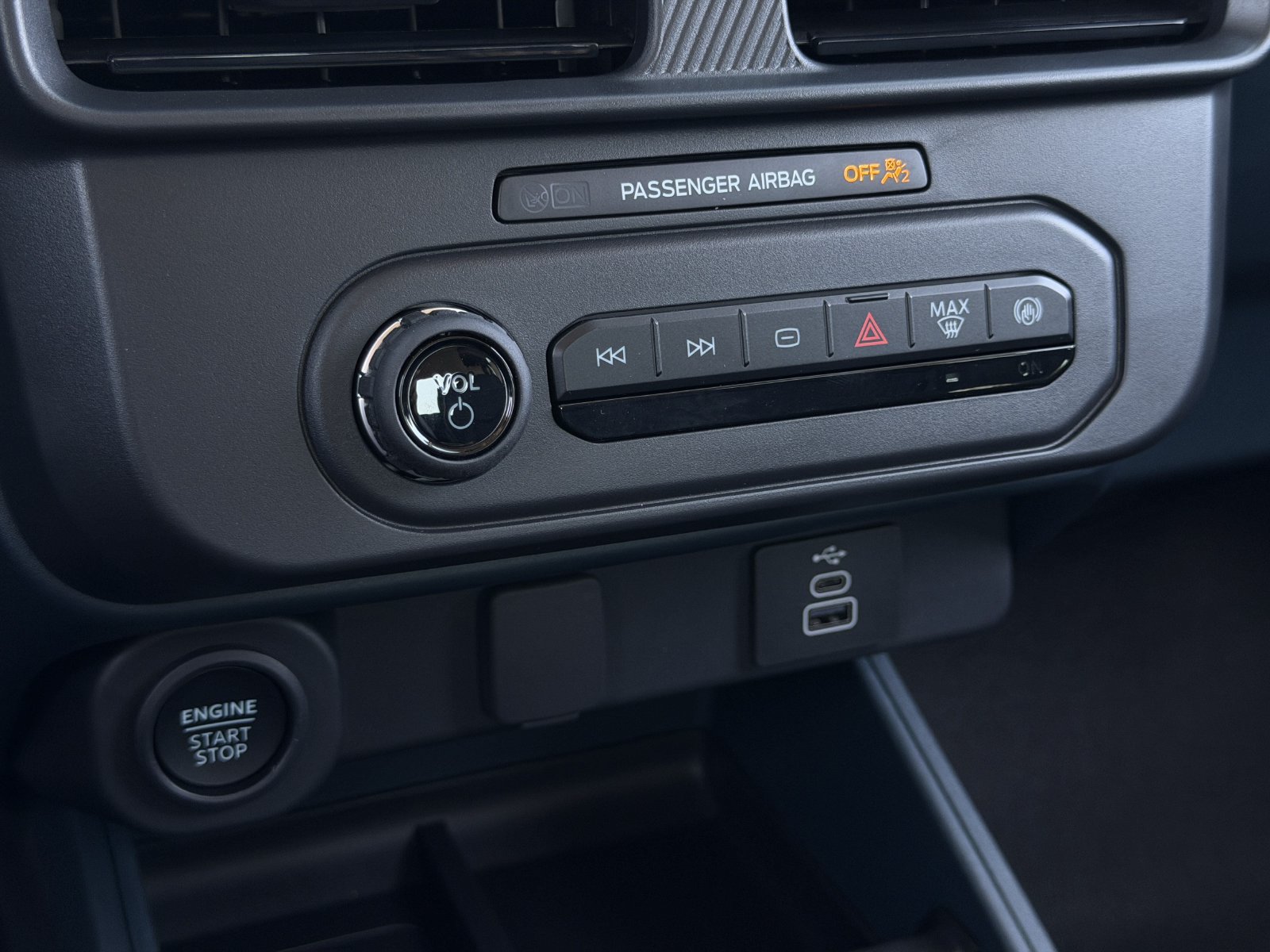 New 2026 Ford Maverick Lobo AWD/4WD image 18