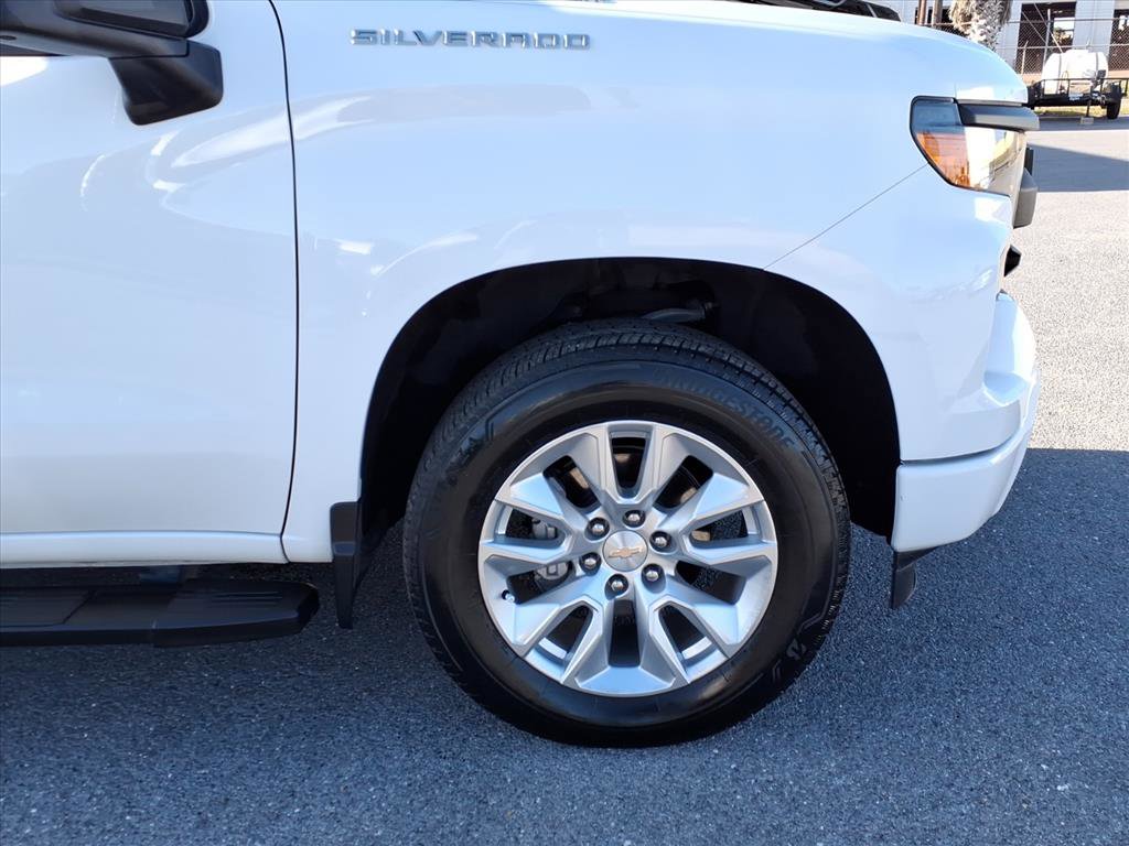 Used 2024 Chevrolet Silverado 1500 Custom image 10