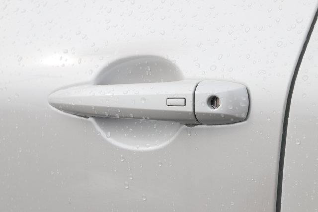 Used 2025 Nissan Rogue SV AWD/4WD image 8