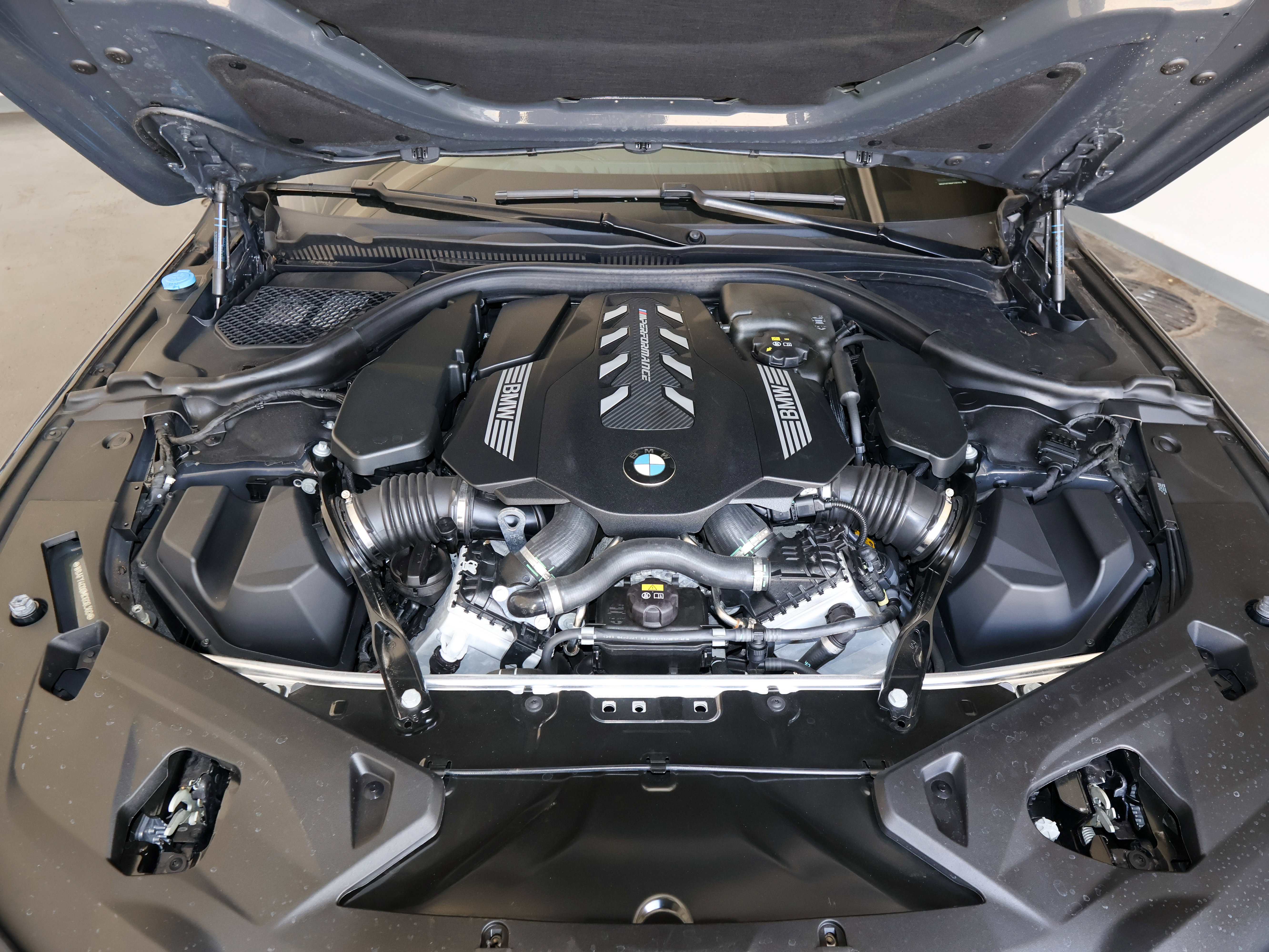 Used 2021 BMW M850i xDrive Convertible w/ Driving Assistance Package image 55