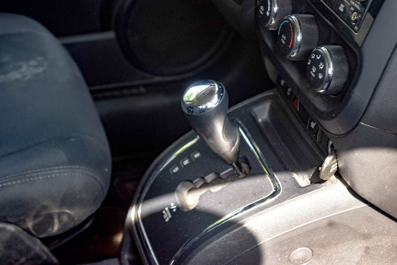 Used 2015 Jeep Patriot Latitude AWD/4WD image 19