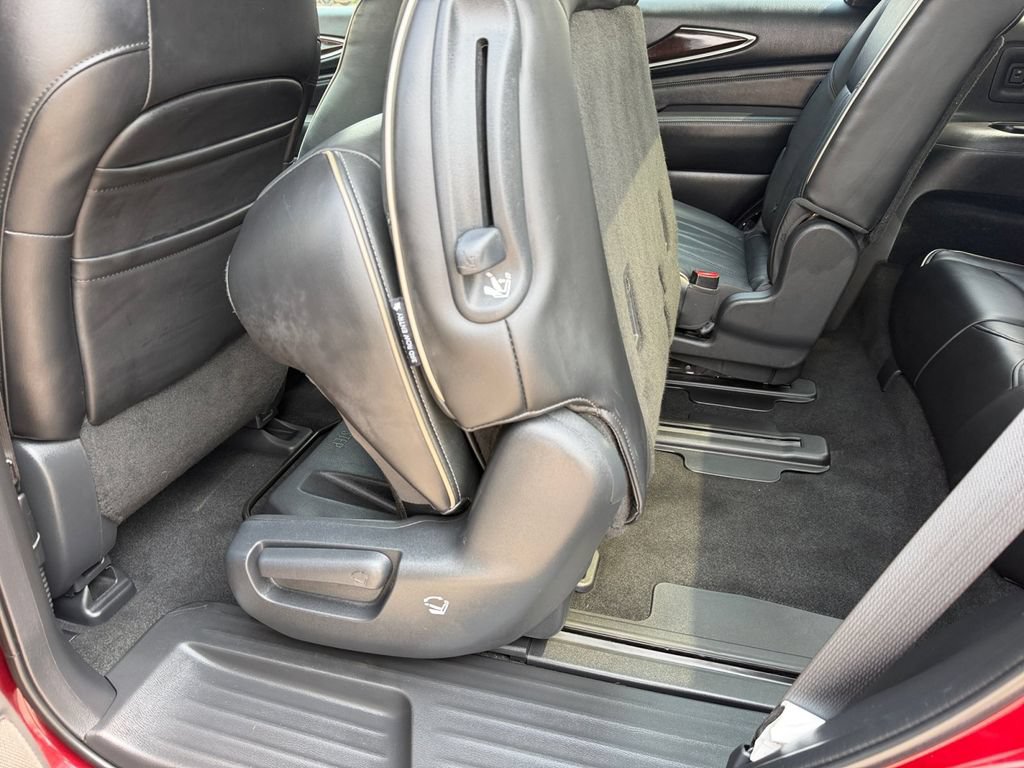 Used 2019 INFINITI QX60 Luxe w/ Sensory Package AWD/4WD image 16