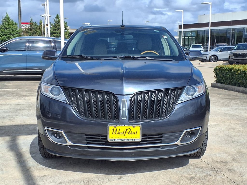 Used 2013 Lincoln MKX FWD image 6