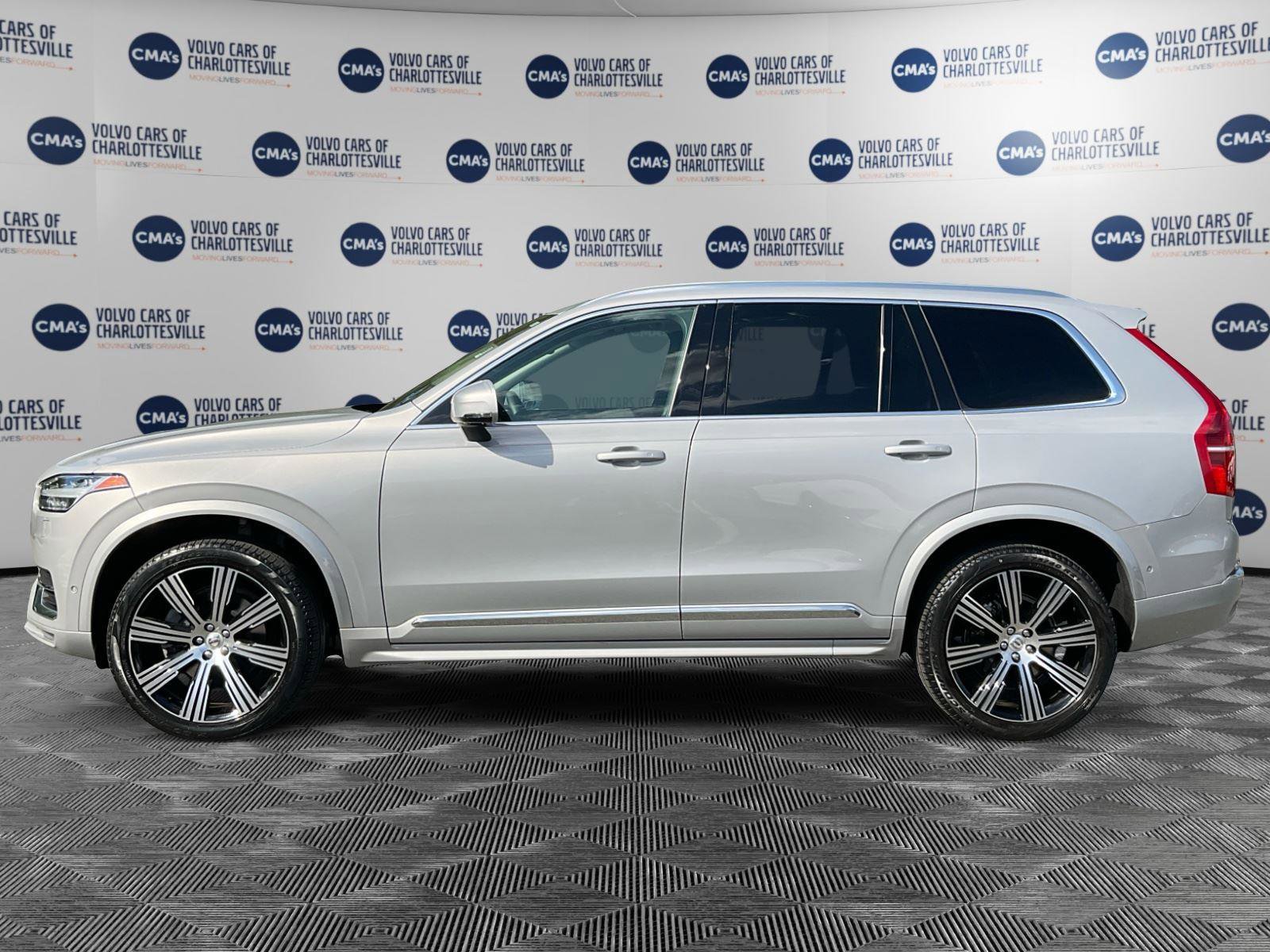 Certified 2023 Volvo XC90 B6 Ultimate AWD/4WD image 2