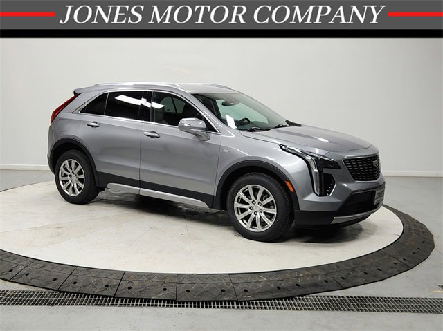 Used 2023 Cadillac XT4 Premium Luxury image 1