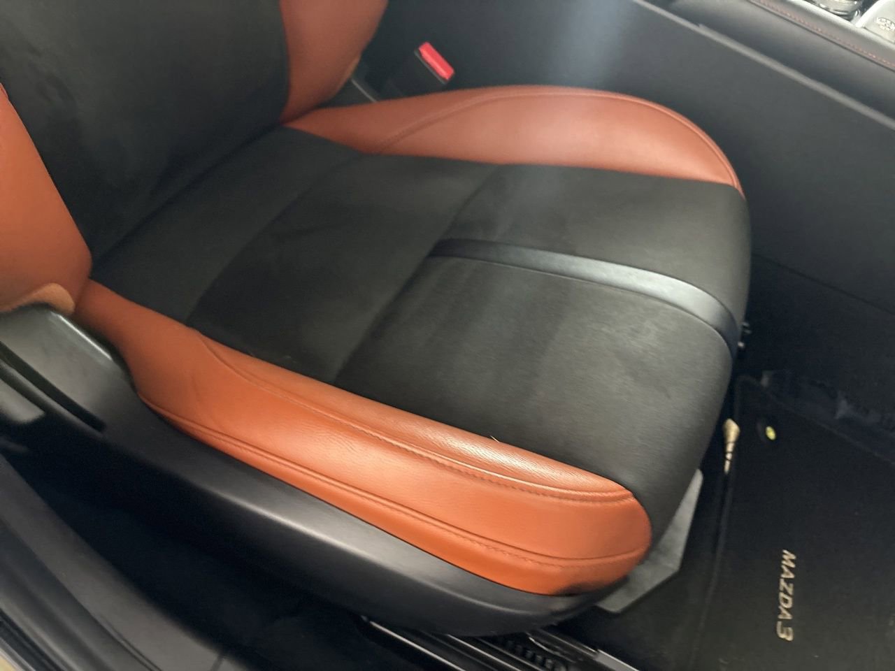 Used 2024 MAZDA MAZDA3 s image 30