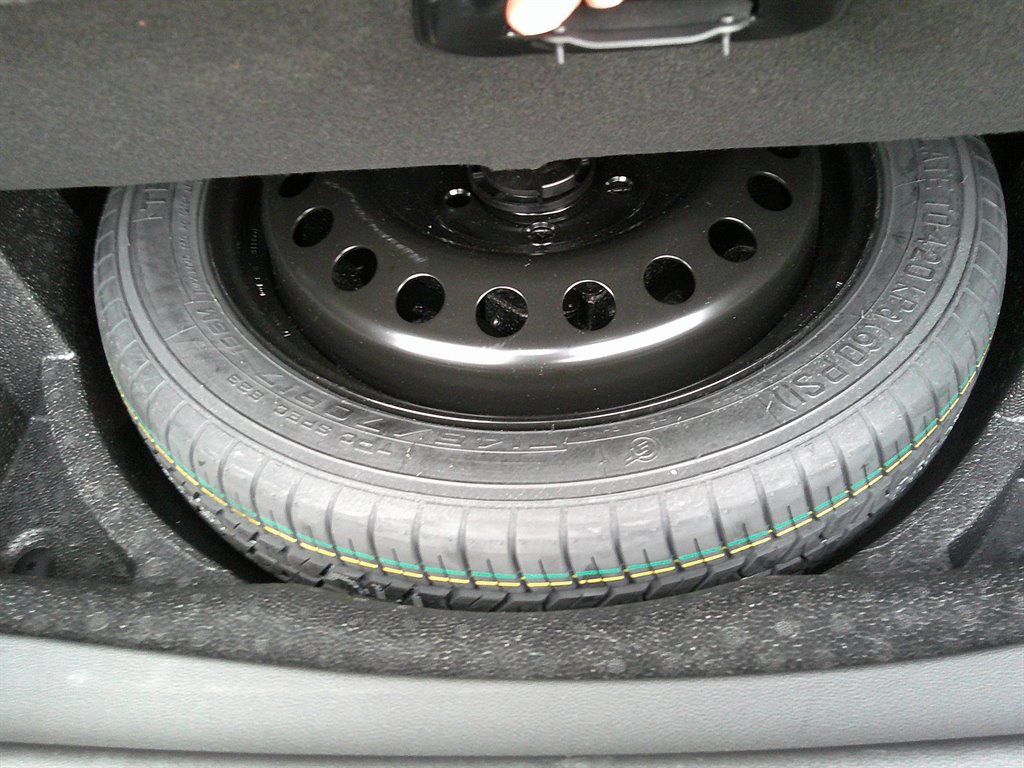 Used 2023 Buick Envision Avenir image 36