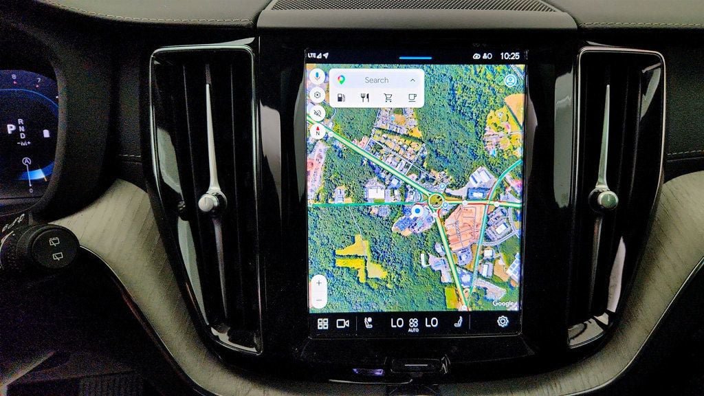 Used 2025 Volvo XC60 B5 Ultra w/ Climate Package AWD/4WD image 19
