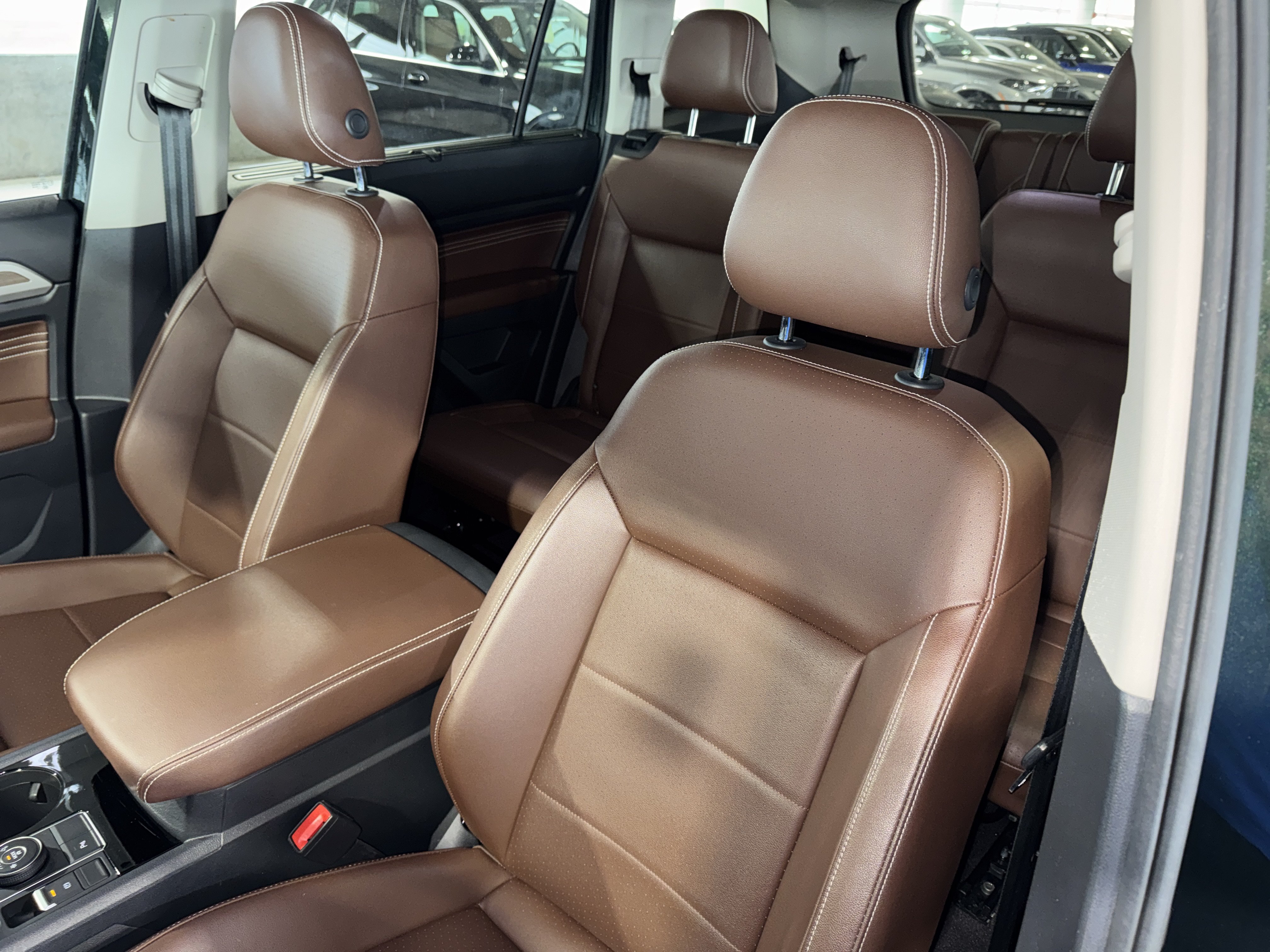 Used 2022 Volkswagen Atlas SEL AWD/4WD image 34