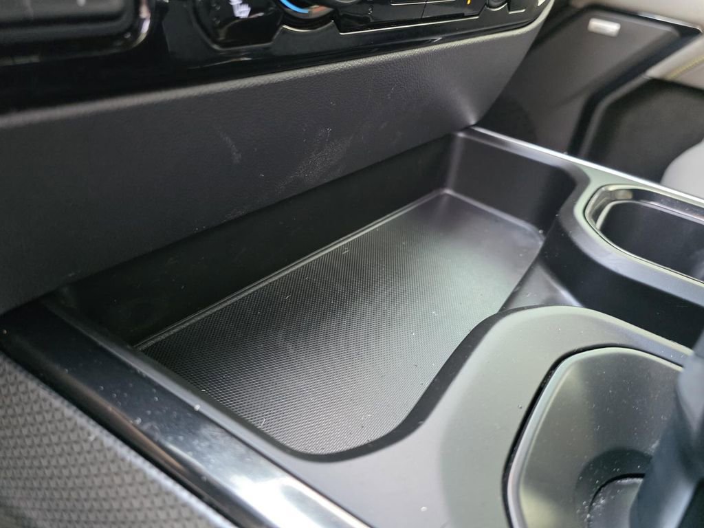 Used 2024 Chevrolet Silverado 1500 ZR2 w/ Technology Package image 33