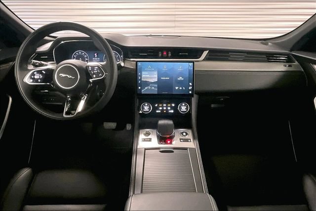 Certified 2026 Jaguar F-PACE R-Dynamic S AWD/4WD image 17