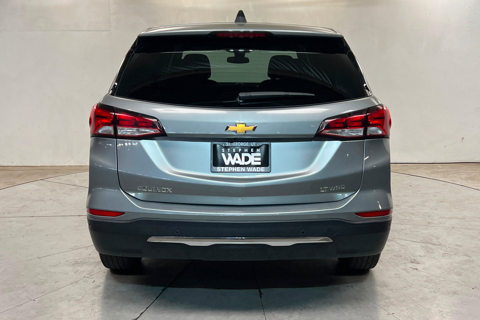 Used 2024 Chevrolet Equinox LT AWD/4WD image 4