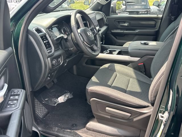 New 2026 RAM 1500 Express AWD/4WD image 10
