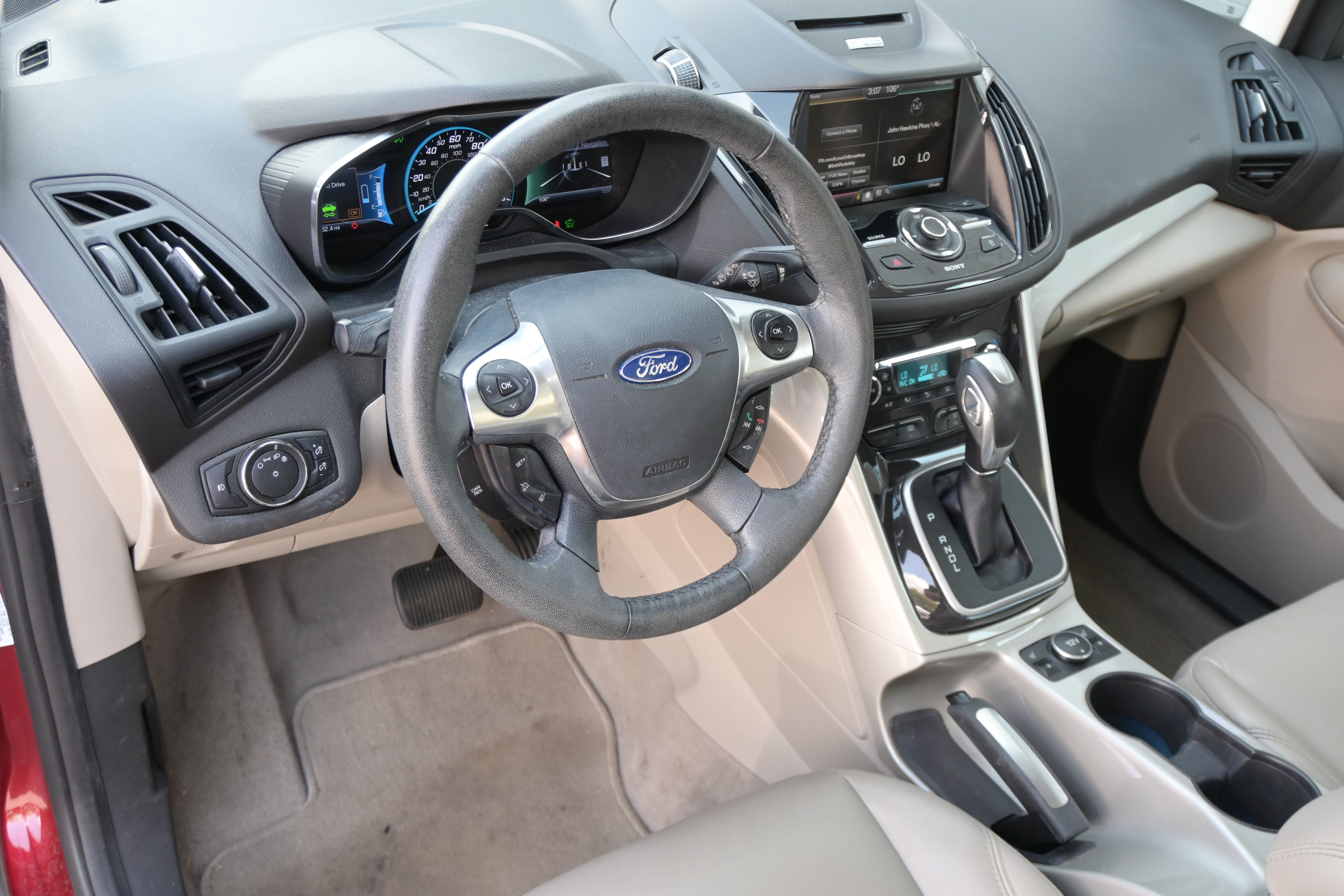 Used 2014 Ford C-MAX SEL w/ Equipment Group 303A FWD image 11
