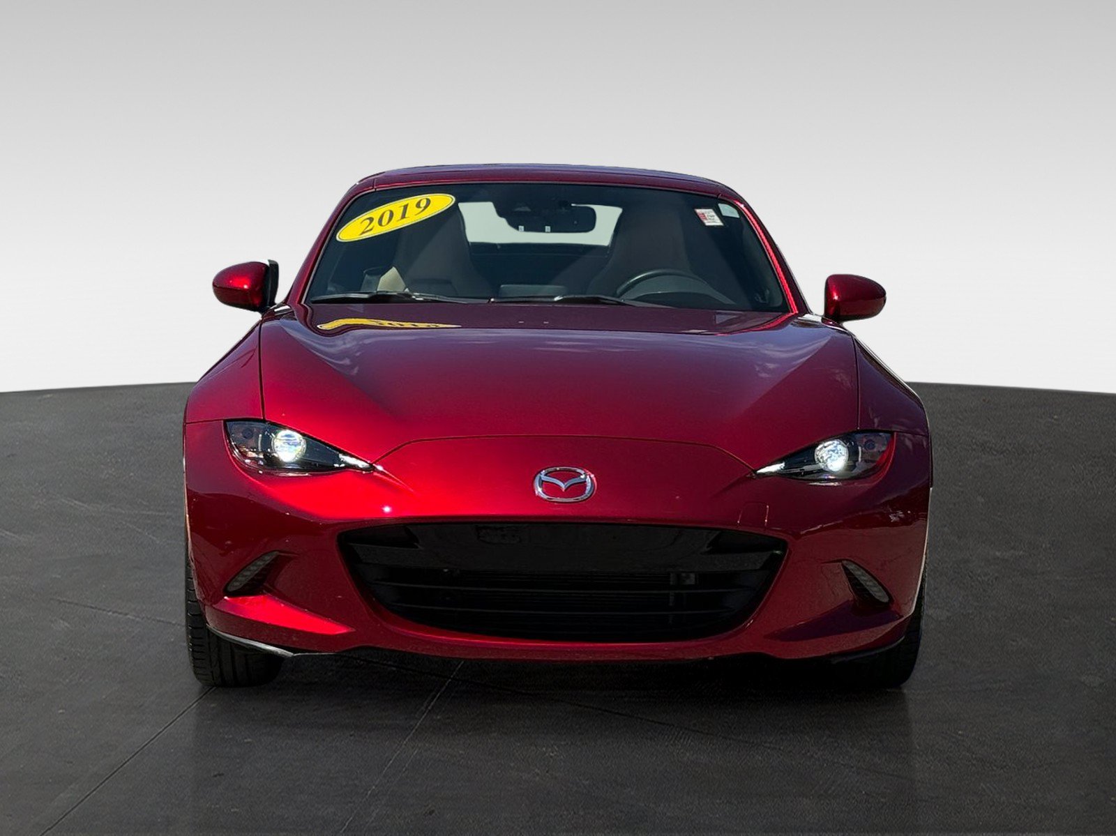 Used 2019 MAZDA MX-5 Miata RF Grand Touring RWD image 2