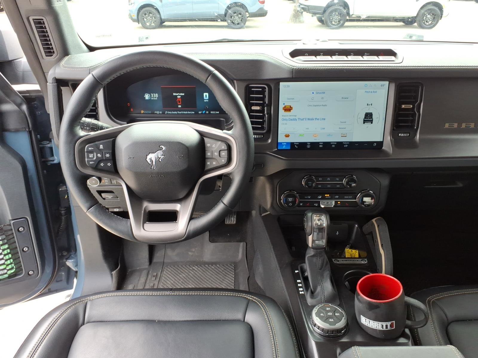 Used 2025 Ford Bronco Badlands image 15