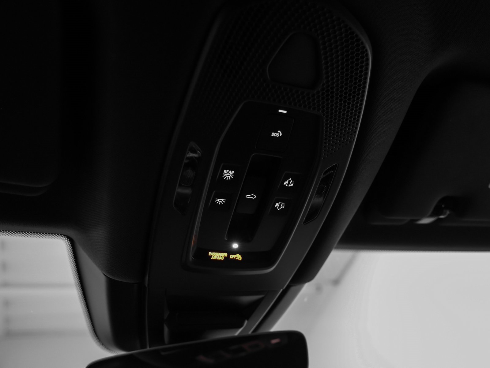 Used 2025 Porsche Cayenne image 35