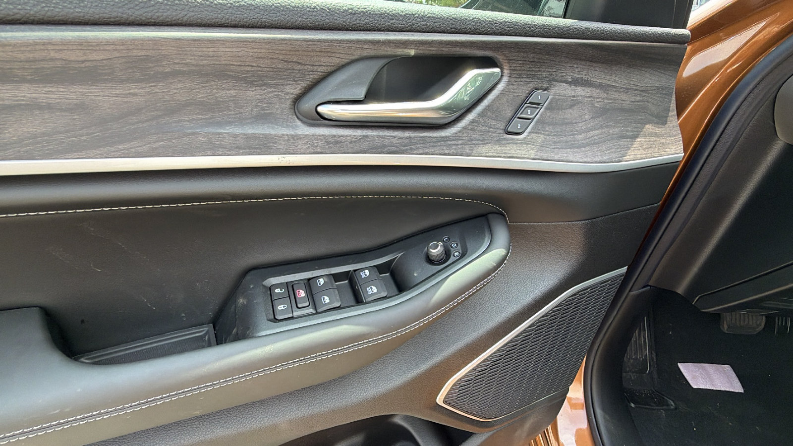 New 2026 Jeep Grand Cherokee Limited AWD/4WD image 16
