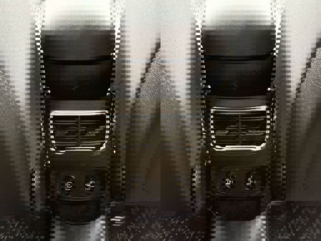 Used 2022 Hyundai Santa Fe SEL w/ Convenience Package image 14