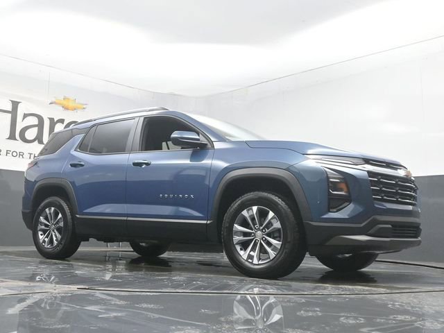 Used 2026 Chevrolet Equinox LT image 2