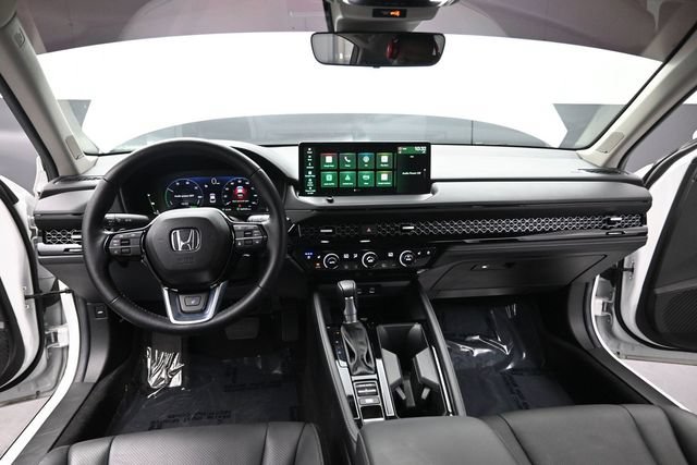 Used 2025 Honda Accord Touring image 17