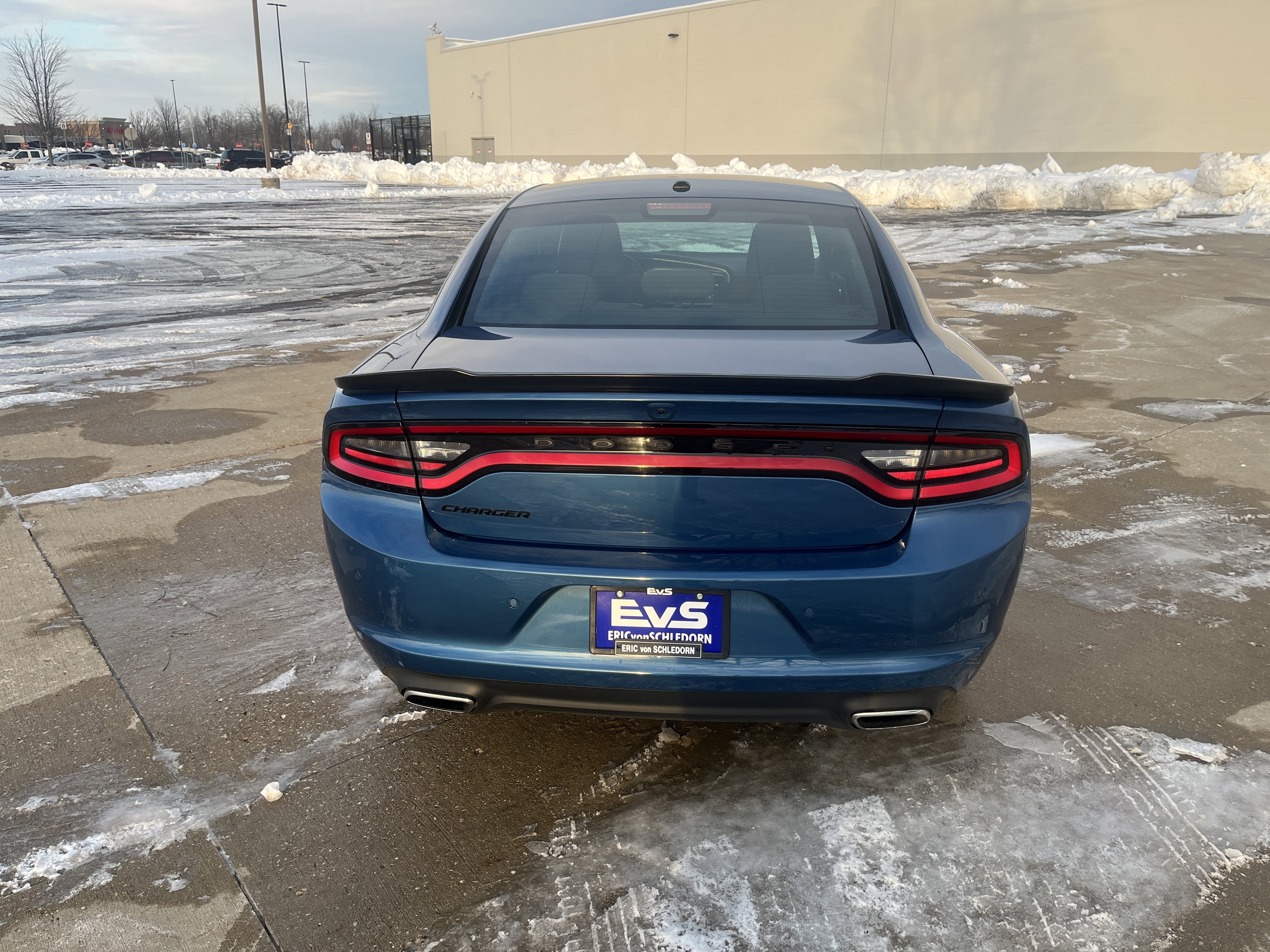 Used 2021 Dodge Charger SXT w/ Blacktop Package image 5