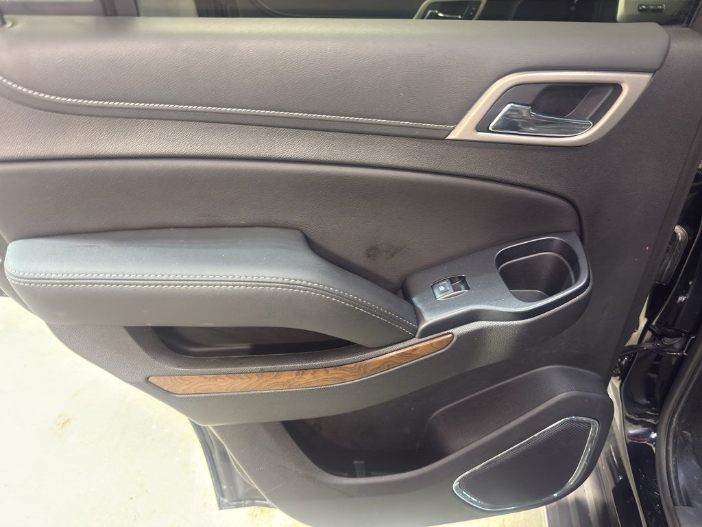 Used 2019 GMC Yukon Denali w/ Open Road Package AWD/4WD image 30