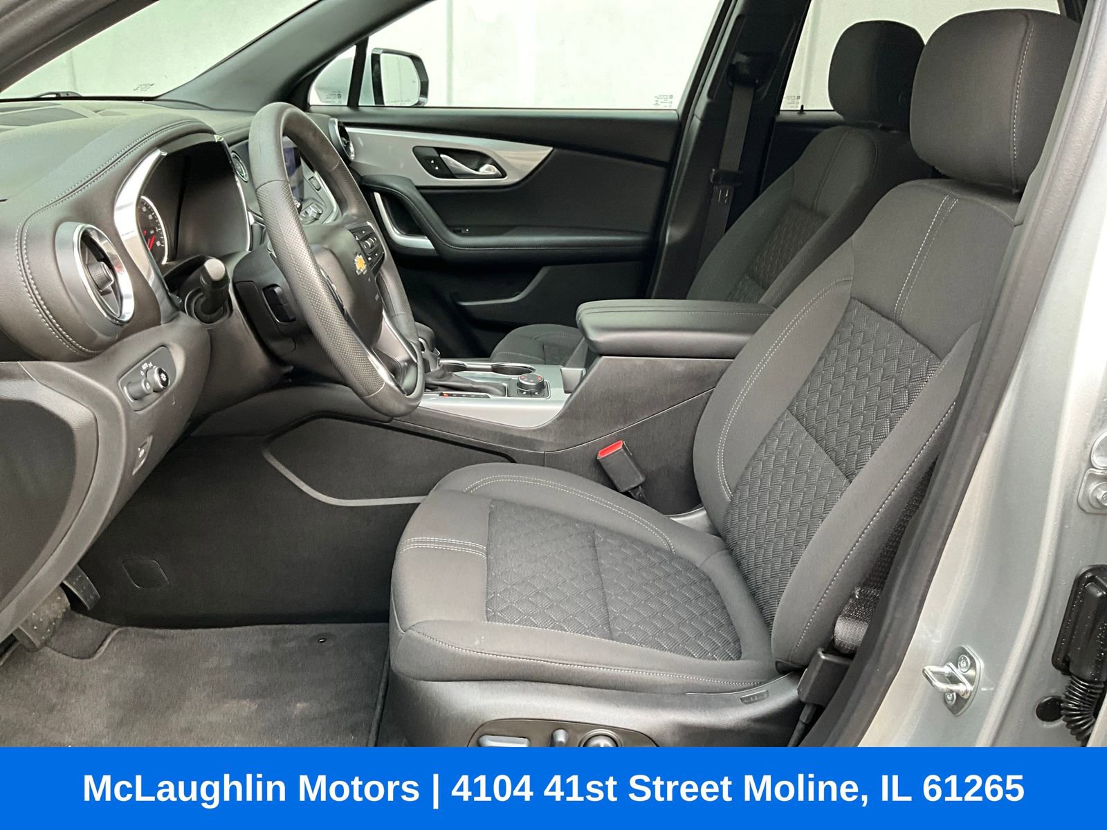 Used 2022 Chevrolet Blazer LT image 2