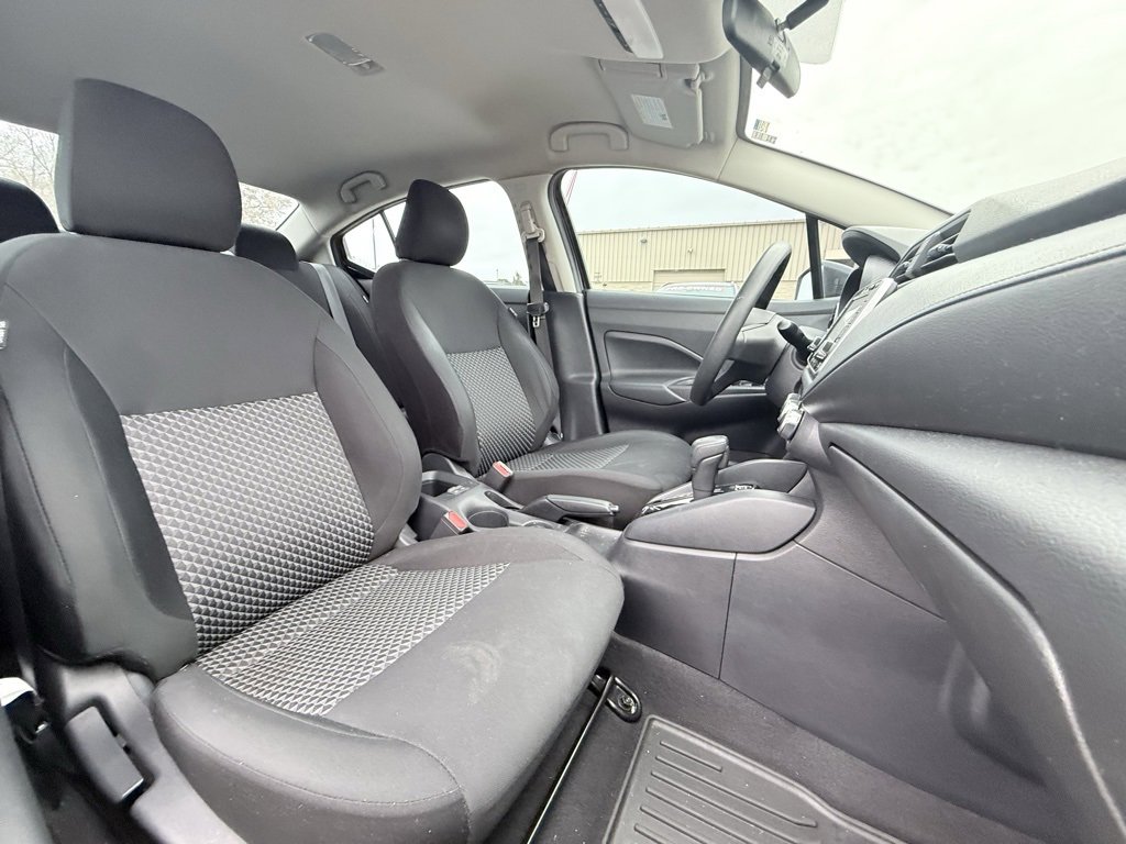 Used 2021 Nissan Versa S image 31