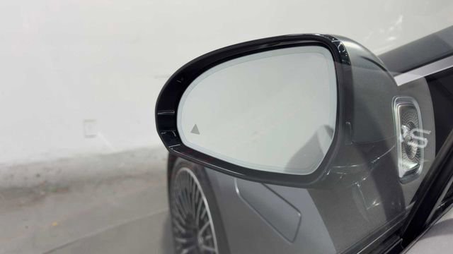 Used 2022 Mercedes-Benz EQS 580 4MATIC Sedan image 13